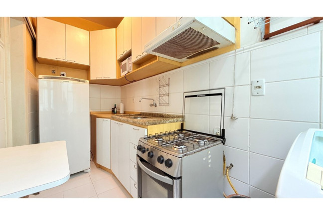 Imagem Imóvel com 2 Quartos à Venda, 49 m² em Centro Histórico - Porto Alegre Imagem Imóvel com 2 Quartos à Venda, 49 m² em Centro Histórico - Porto Alegre