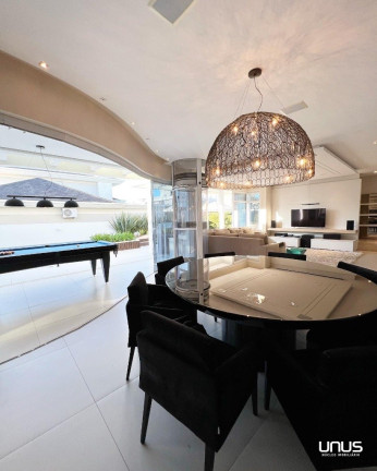 Imagem Casa com 4 Quartos à Venda, 537 m² em Jurerê Internacional - Florianópolis Imagem Casa com 4 Quartos à Venda, 537 m² em Jurerê Internacional - Florianópolis