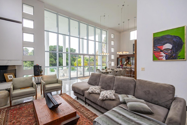 Imagem Casa com 3 Quartos para Alugar, 461 m² em Vista Alegre - Curitiba Imagem Casa com 3 Quartos para Alugar, 461 m² em Vista Alegre - Curitiba