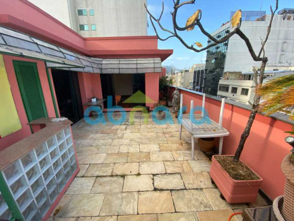 Imagem Cobertura com 2 Quartos à Venda, 200 m² em Copacabana - Rio De Janeiro