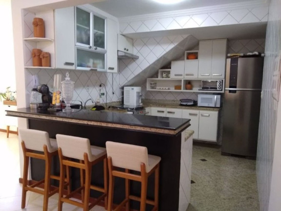 Imagem Casa com 6 Quartos à Venda ou Locação, 230 m² em Armação - Salvador Imagem Casa com 6 Quartos à Venda ou Locação, 230 m² em Armação - Salvador