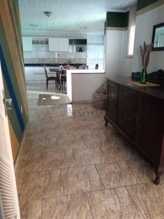 Imagem Sobrado com 3 Quartos à Venda, 185 m² em São Vicente - Itajaí Imagem Sobrado com 3 Quartos à Venda, 185 m² em São Vicente - Itajaí