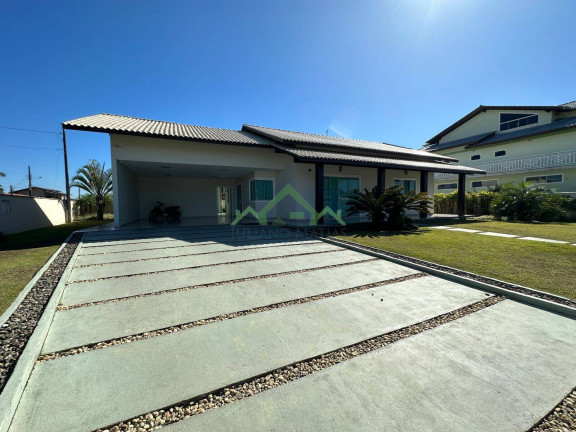 Imagem Casa com 3 Quartos à Venda, 670 m² em Centro - Balneário Barra Do Sul