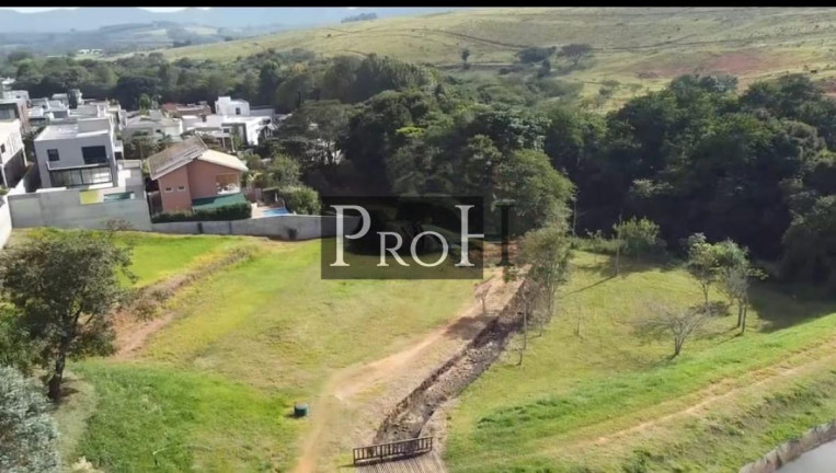 Imagem Terreno à Venda, 677 m² em Tanque - Atibaia