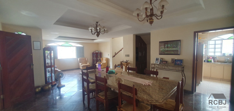 Imagem Sobrado com 6 Quartos à Venda, em Centro - Esmeraldas Imagem Sobrado com 6 Quartos à Venda, em Centro - Esmeraldas