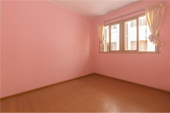 Imagem Apartamento com 3 Quartos à Venda, 76 m² em Moinhos De Vento - Porto Alegre Imagem Apartamento com 3 Quartos à Venda, 76 m² em Moinhos De Vento - Porto Alegre