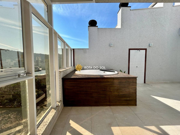 Imagem Cobertura com 3 Quartos à Venda, 200 m² em Mariscal - Bombinhas
