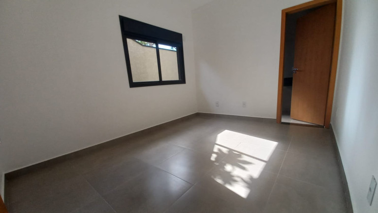 Imagem Casa com 3 Quartos à Venda, 182 m² em Jardim Do Lago - Atibaia Imagem Casa com 3 Quartos à Venda, 182 m² em Jardim Do Lago - Atibaia