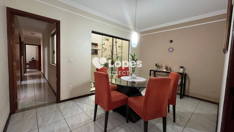 Imagem Casa com 3 Quartos à Venda, 190 m² em Santo Antônio - Louveira Imagem Casa com 3 Quartos à Venda, 190 m² em Santo Antônio - Louveira
