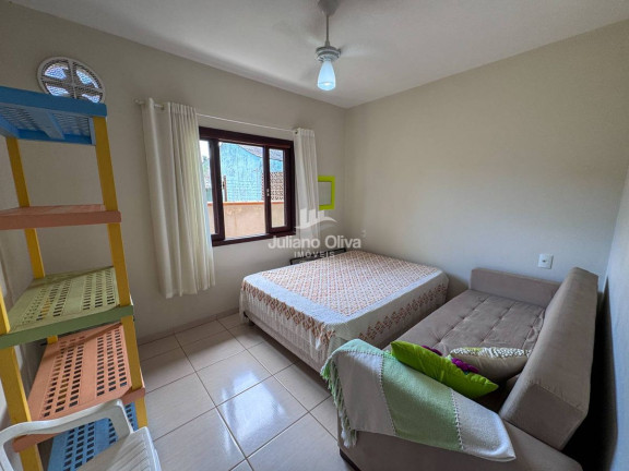 Imagem Casa com 3 Quartos à Venda, 145 m² em Barra Do Sai - Itapoá