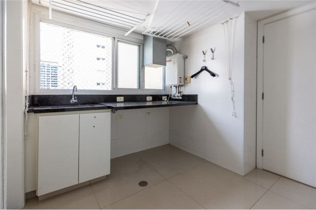 Imagem Apartamento com 3 Quartos à Venda, 158 m² em Moema - São Paulo