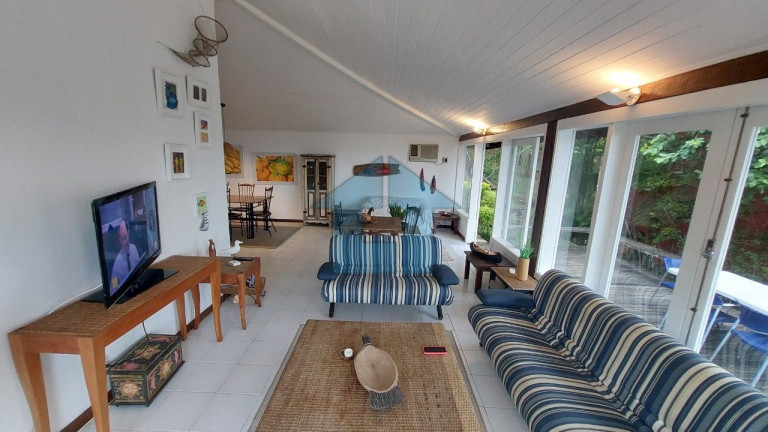 Imagem Casa com 5 Quartos para Alugar, em Marinas - Angra Dos Reis Imagem Casa com 5 Quartos para Alugar, em Marinas - Angra Dos Reis