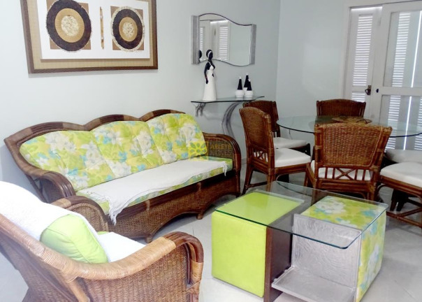 Imagem Apartamento com 2 Quartos para Alugar ou Temporada, 70 m² em Centro - Bombinhas Imagem Apartamento com 2 Quartos para Alugar ou Temporada, 70 m² em Centro - Bombinhas