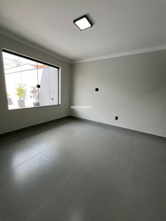Imagem Casa com 4 Quartos à Venda, 265 m² Imagem Casa com 4 Quartos à Venda, 265 m²