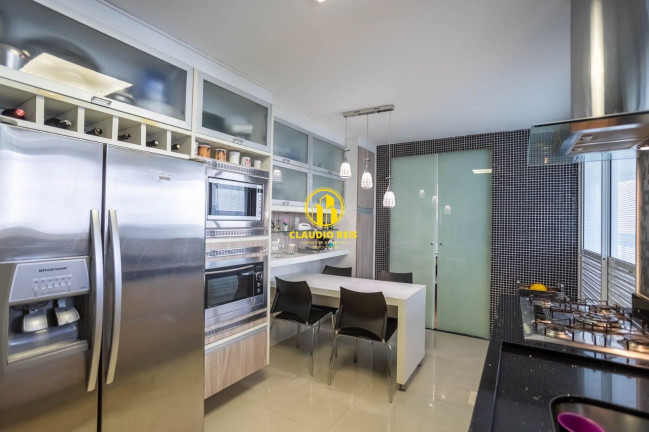 Imagem Apartamento com 3 Quartos à Venda, 185 m² em Vila Sofia - São Paulo