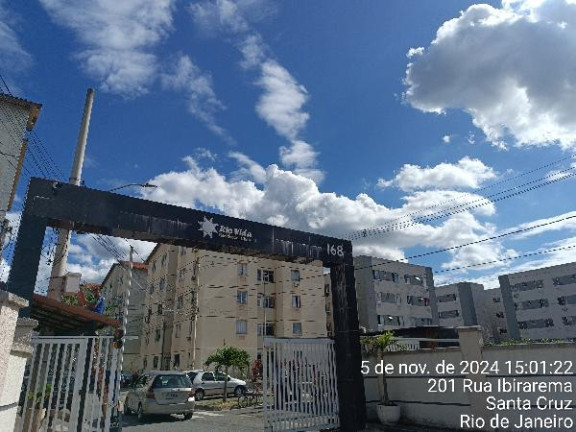Imagem Imóvel com 2 Quartos à Venda, 45 m² em Santa Cruz - Rio De Janeiro Imagem Imóvel com 2 Quartos à Venda, 45 m² em Santa Cruz - Rio De Janeiro