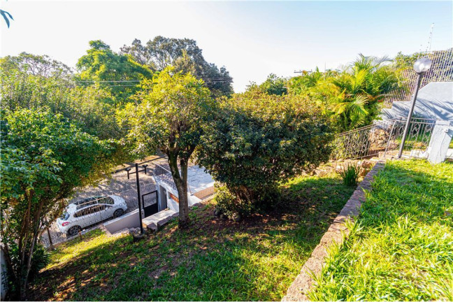 Imagem Casa com 4 Quartos à Venda, em Santa Tereza - Porto Alegre Imagem Casa com 4 Quartos à Venda, em Santa Tereza - Porto Alegre