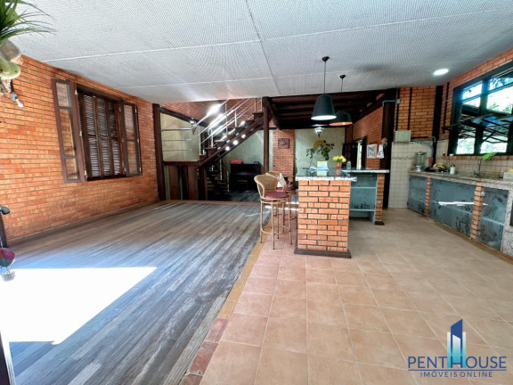 Imagem Casa com 3 Quartos à Venda, 330 m² em Praia Do Estaleiro - Balneário Camboriú