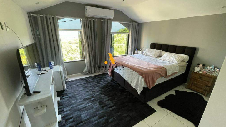 Imagem Casa de Condomínio com 4 Quartos à Venda, 300 m² em Vargem Grande - Rio De Janeiro Imagem Casa de Condomínio com 4 Quartos à Venda, 300 m² em Vargem Grande - Rio De Janeiro