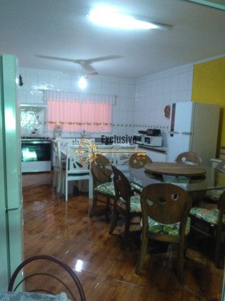 Imagem Casa com 3 Quartos à Venda, 204 m² em Vila Pires - Santo André