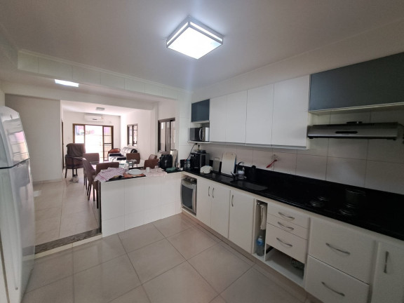 Imagem Casa com 3 Quartos à Venda, 270 m² em Ataíde - Vila Velha Imagem Casa com 3 Quartos à Venda, 270 m² em Ataíde - Vila Velha