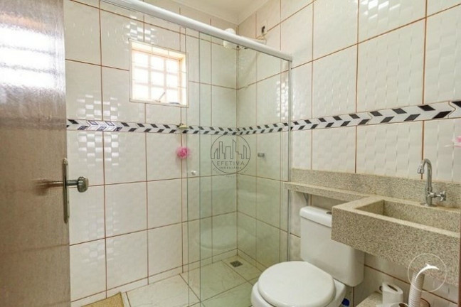 Imagem Casa com 5 Quartos à Venda, 265 m² em Samambaia Norte (samambaia) - Brasília Imagem Casa com 5 Quartos à Venda, 265 m² em Samambaia Norte (samambaia) - Brasília