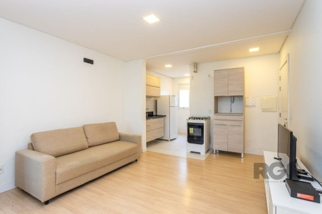 Imagem Apartamento com 1 Quarto para Alugar, 45 m² em Centro Histórico - Porto Alegre Imagem Apartamento com 1 Quarto para Alugar, 45 m² em Centro Histórico - Porto Alegre