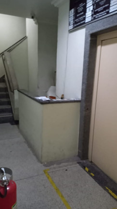 Imagem Sala Comercial à Venda, em Centro - Pindamonhangaba Imagem Sala Comercial à Venda, em Centro - Pindamonhangaba
