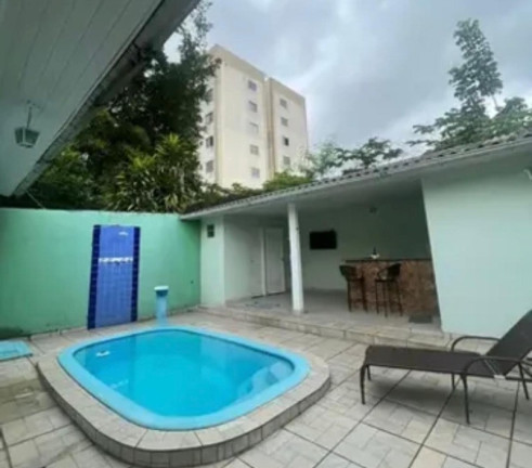 Casa com 3 Quartos à Venda, 177 m² em Flores - Manaus