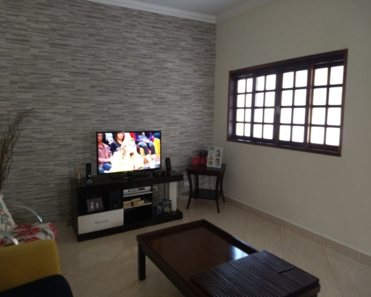 Imagem Casa com 3 Quartos à Venda, 549 m² em Iperó - São Paulo
