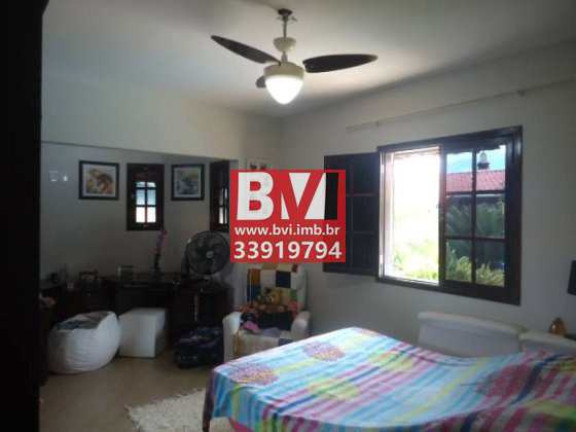 Imagem Casa com 4 Quartos à Venda, 140 m² em Centro - Miguel Pereira