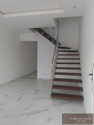Imagem Sobrado com 2 Quartos à Venda, 85 m² em Areias - Camboriú Imagem Sobrado com 2 Quartos à Venda, 85 m² em Areias - Camboriú
