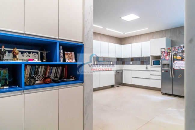 Imagem Casa com 4 Quartos à Venda, 595 m² em Humaitá - Rio De Janeiro