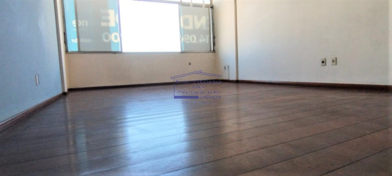 Imagem Imóvel com 3 Quartos à Venda, 122 m² em Independência - Porto Alegre Imagem Imóvel com 3 Quartos à Venda, 122 m² em Independência - Porto Alegre