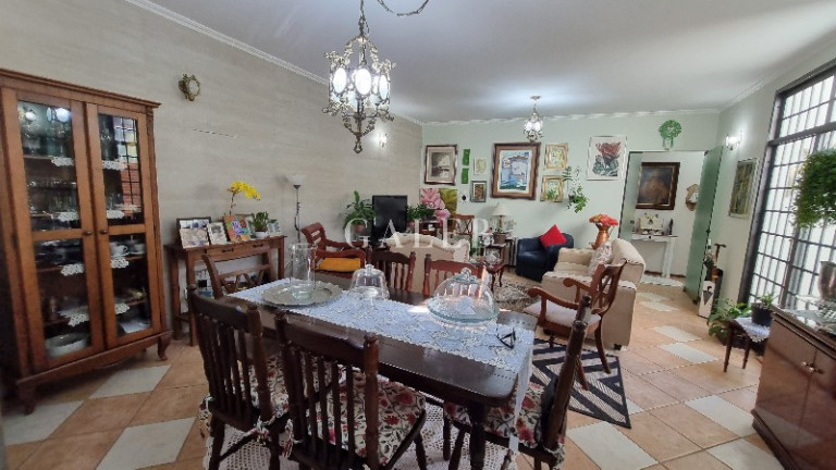 Imagem Casa com 3 Quartos à Venda, 307 m² em Nova Gardênia - Atibaia Imagem Casa com 3 Quartos à Venda, 307 m² em Nova Gardênia - Atibaia