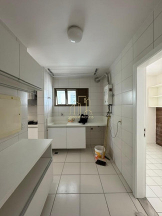 Imagem Imóvel com 3 Quartos à Venda, 195 m² em Alphaville I - Salvador Imagem Imóvel com 3 Quartos à Venda, 195 m² em Alphaville I - Salvador