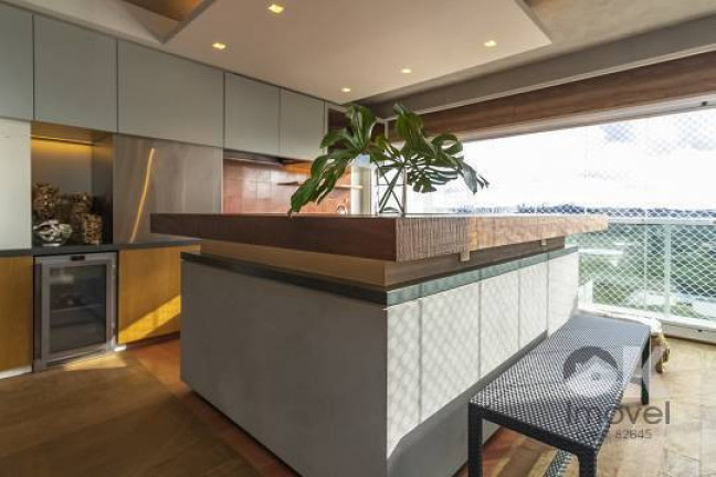 Imagem Apartamento com 4 Quartos à Venda, 253 m² em Pinheiros - São Paulo Imagem Apartamento com 4 Quartos à Venda, 253 m² em Pinheiros - São Paulo