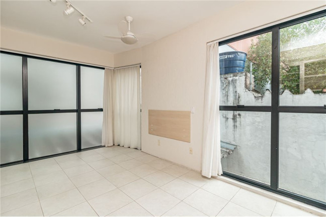 Imagem Imóvel Comercial à Venda, 34 m² em Auxiliadora - Porto Alegre Imagem Imóvel Comercial à Venda, 34 m² em Auxiliadora - Porto Alegre
