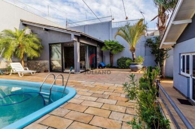 Imagem Casa com 3 Quartos à Venda, 178 m² em Jardim Itu Sabará - Porto Alegre Imagem Casa com 3 Quartos à Venda, 178 m² em Jardim Itu Sabará - Porto Alegre