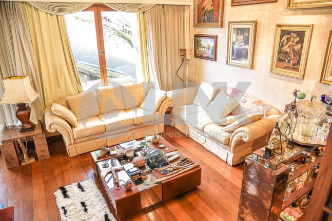 Imagem Casa com 5 Quartos à Venda, 860 m² em Sétimo Céu - Porto Alegre Imagem Casa com 5 Quartos à Venda, 860 m² em Sétimo Céu - Porto Alegre