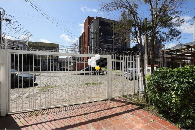 Imagem Casa com 5 Quartos à Venda, 253 m² em Santana - Porto Alegre Imagem Casa com 5 Quartos à Venda, 253 m² em Santana - Porto Alegre