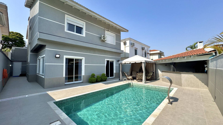 Imagem Casa com 4 Quartos à Venda, 304 m² em Alphaville - Santana De Parnaíba Imagem Casa com 4 Quartos à Venda, 304 m² em Alphaville - Santana De Parnaíba