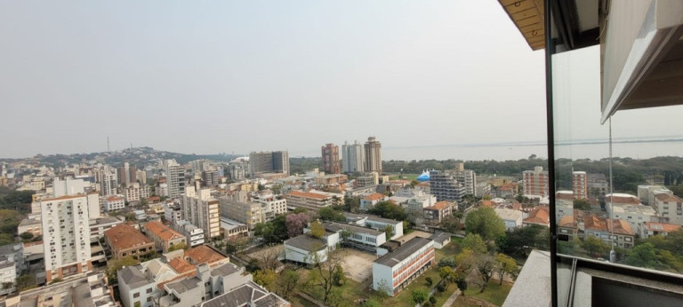 Imagem Apartamento com 3 Quartos à Venda, 206 m² em Menino Deus - Porto Alegre Imagem Apartamento com 3 Quartos à Venda, 206 m² em Menino Deus - Porto Alegre