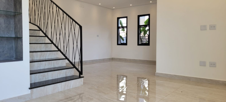 Imagem Sobrado com 4 Quartos à Venda, 200 m² em Villas Do Jaguari - Santana De Parnaíba Imagem Sobrado com 4 Quartos à Venda, 200 m² em Villas Do Jaguari - Santana De Parnaíba