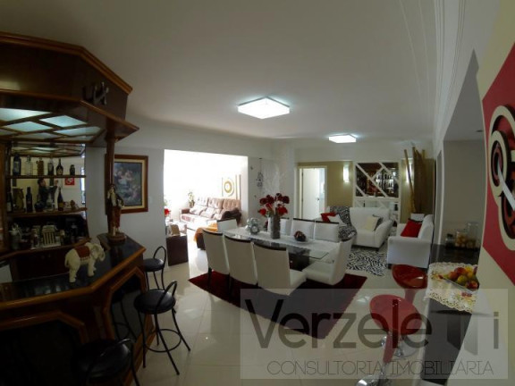 Imagem Apartamento com 3 Quartos à Venda, 186 m² em Centro - Balneário Camboriú Imagem Apartamento com 3 Quartos à Venda, 186 m² em Centro - Balneário Camboriú