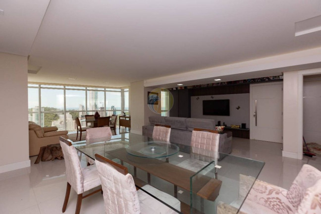 Imagem Apartamento com 4 Quartos à Venda, 228 m² em Pioneiros - Balneário Camboriú