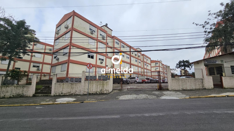 Apartamento com 3 Quartos à Venda, 61 m² em Nossa Senhora De Lourdes - Santa Maria
