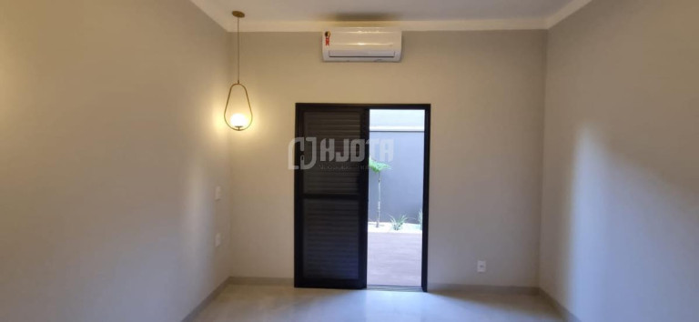 Imagem Casa de Condomínio com 3 Quartos à Venda, 235 m² em Condomínio Vilage La Montagne - São José Do Rio Preto