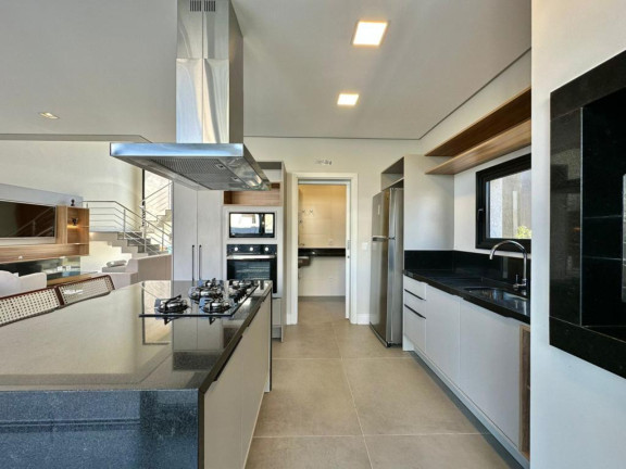 Imagem Sobrado com 4 Quartos à Venda, 212 m² em Centro - Xangri-la