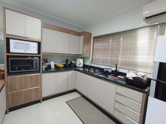 Imagem Casa com 3 Quartos à Venda, 360 m² em Centro - Balneário Barra Do Sul